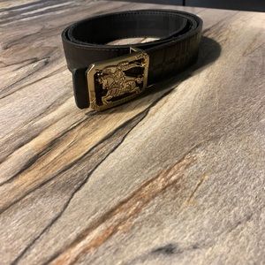 Men’s Burberry belt- black